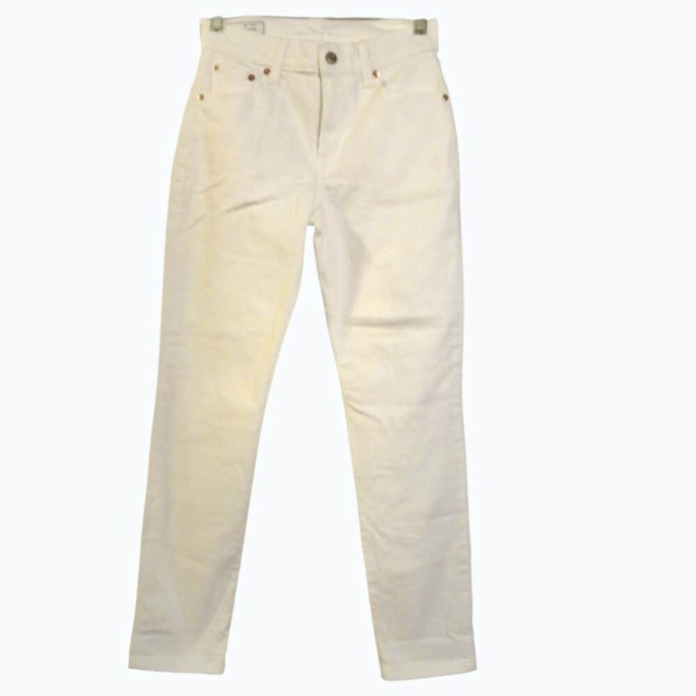 GAP Girlfriend Mid-Rise White Denim Jeans - Like New - Picture 12 of 14